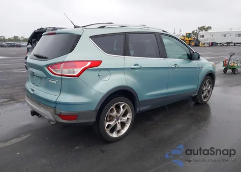 2013 Ford Escape Titanium из США, поврежденный, VIN 1FMCU0J96DUD33117